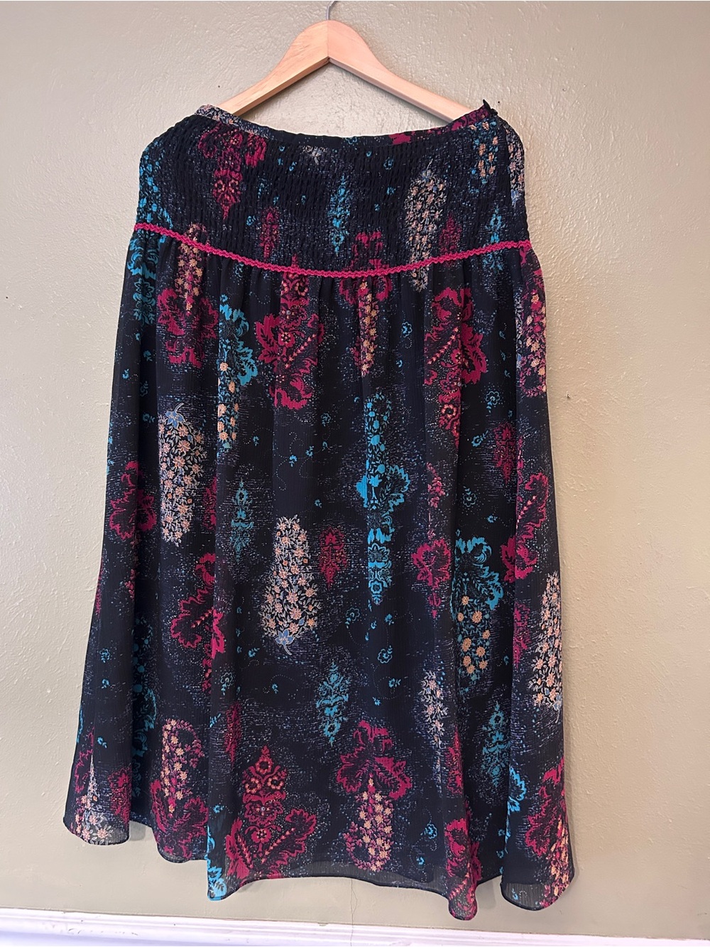 Coldwater Creek Boho Witchy Whimsy Goth Black Maxi Skirt with Red & Teal Accent